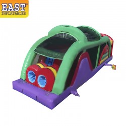 Carrera De Obstáculos Púrpura Y Verde Carrera De Obstáculos Púrpura Y Verde