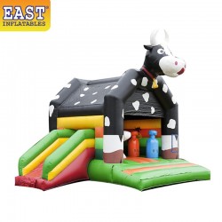 Hinchable De Vaca Con Tobogán Hinchable De Vaca Con Tobogán