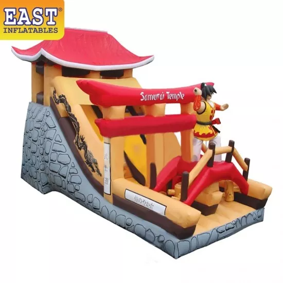 Tobogán Inflable Del Templo Samurai Tobogán Inflable Del Templo Samurai