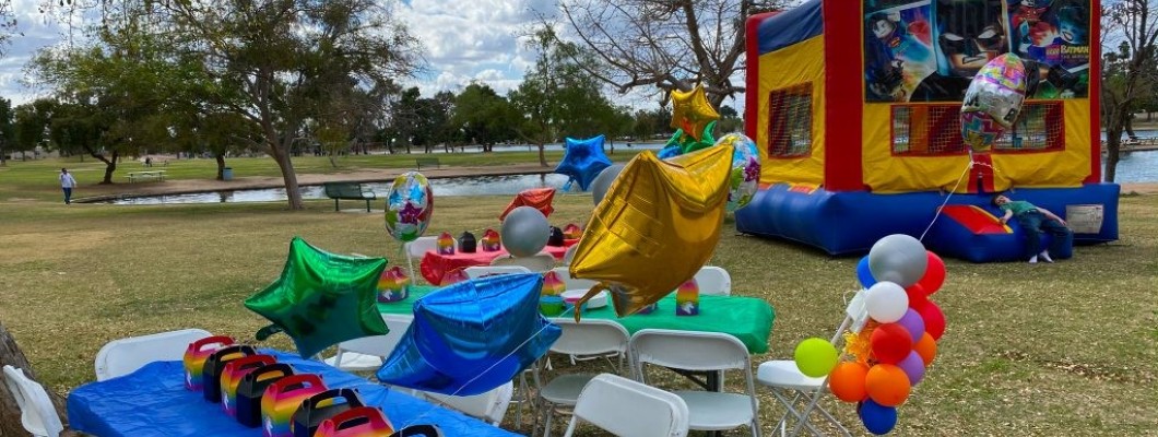 ¿Puedes tener una casa inflable en un parque?