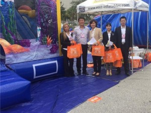 East inflable en IAAPA 2016 East inflable en IAAPA 2016